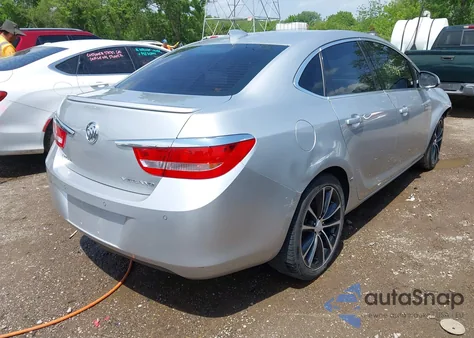 2017 Buick Verano Sport Touring z USA, uszkodzony, nr VIN 1G4PR5SK5H4102460